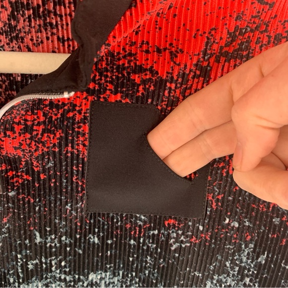 Jamie Sadock Womens Medium Golf Top Crinkle Plisse 1/4 Zip Red Collared Shirt - Picture 14 of 14